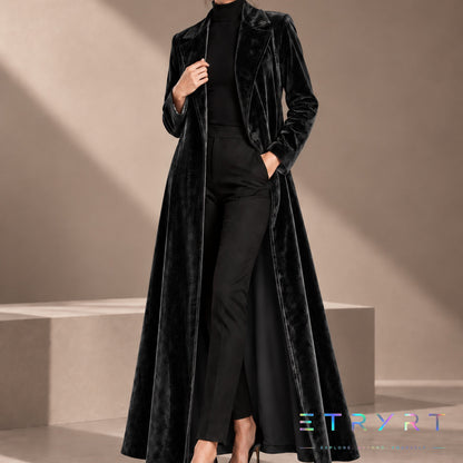 Beatrice | Cappotto lungo in velluto aperto