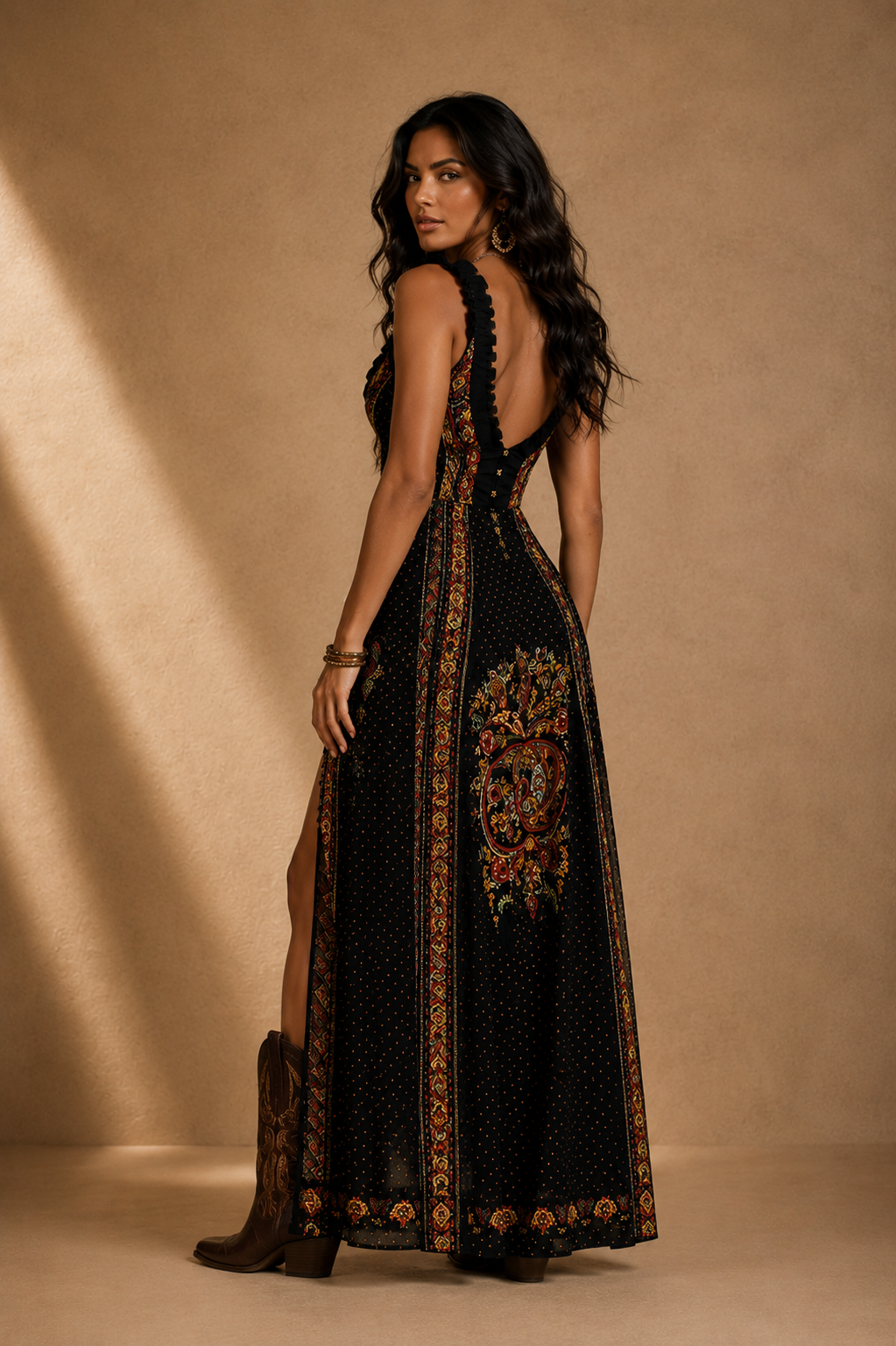 Lorenza | Abito maxi boho nero con ricami