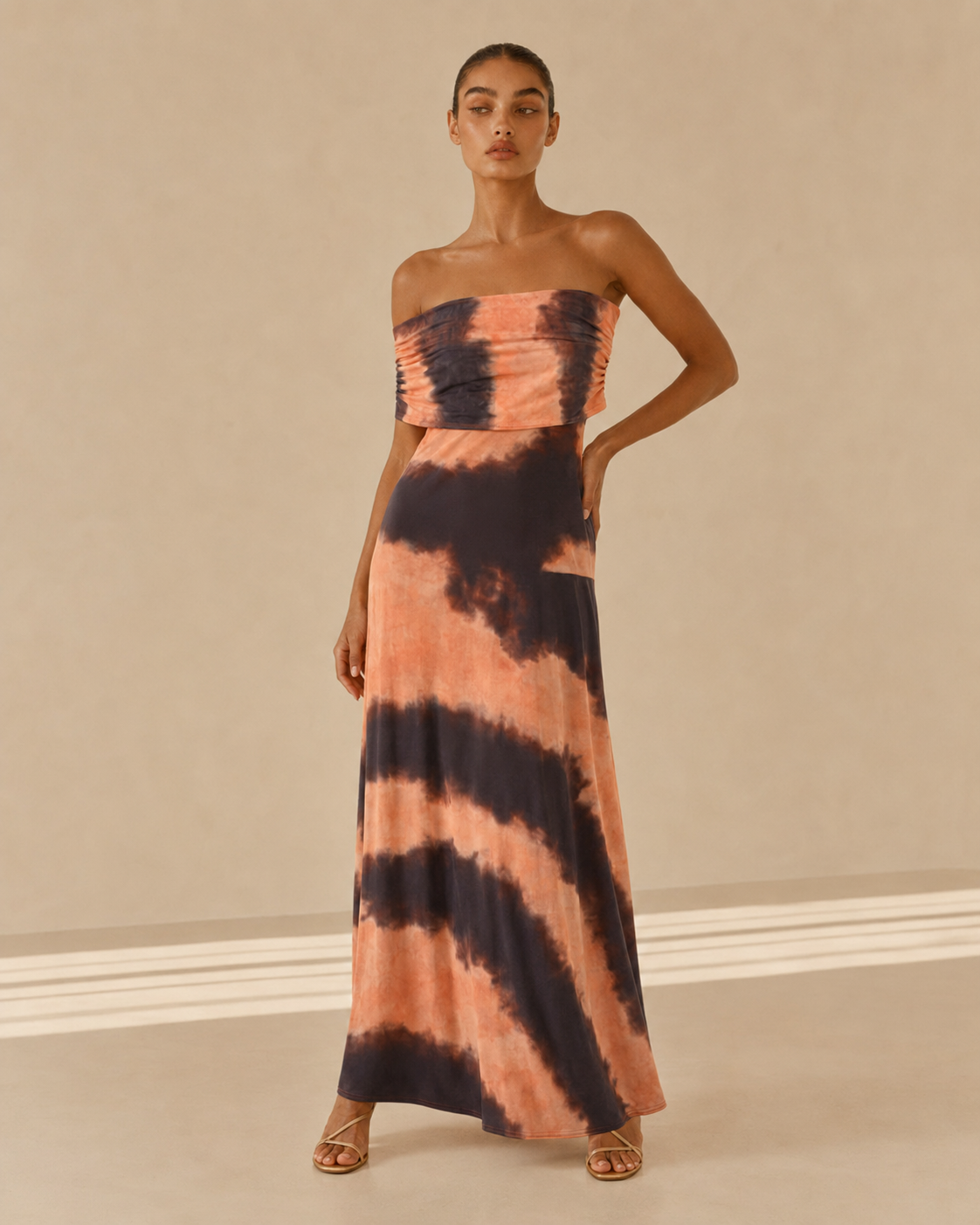 Fiorella™ | Abito con spalle scoperte