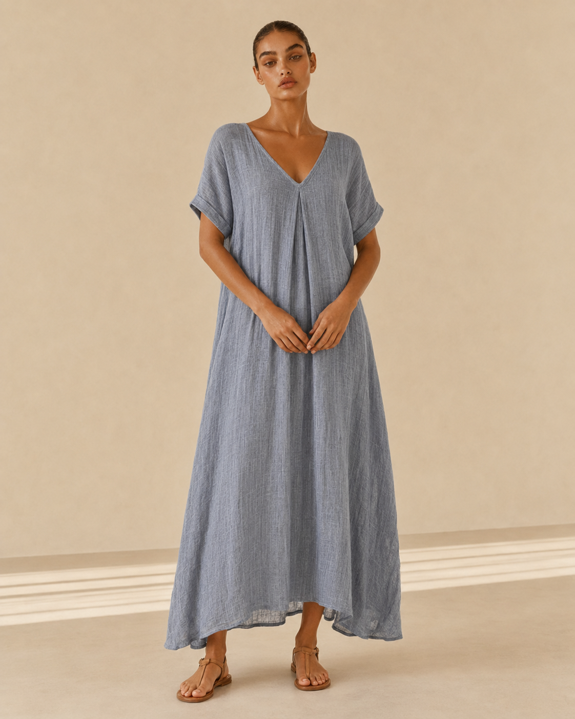 Amelia™ | Abito lungo fluido con scollo a V