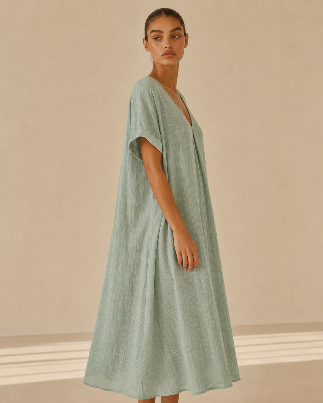 Amelia™ | Abito lungo fluido con scollo a V