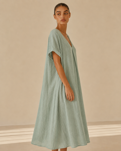 Amelia™ | Abito lungo fluido con scollo a V
