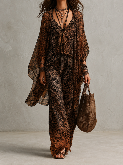 Blanca – Completo bohemien da donna di tre pezzi con kimono fluido e stampa leopardata sfumata