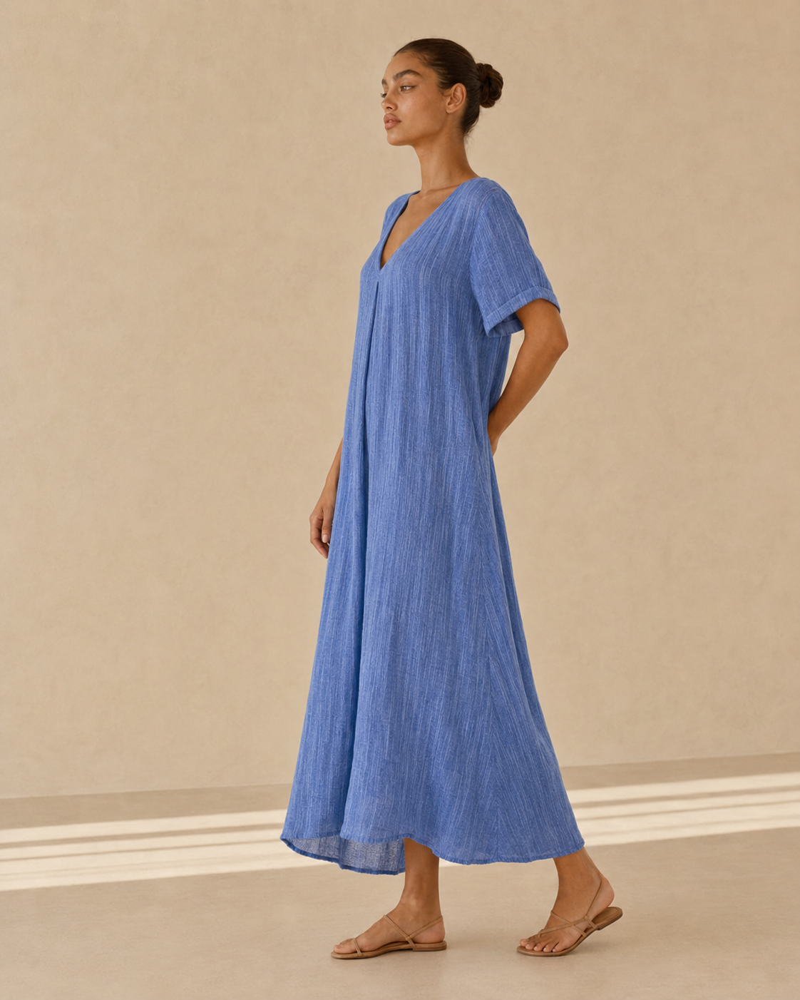 Amelia™ | Abito lungo fluido con scollo a V